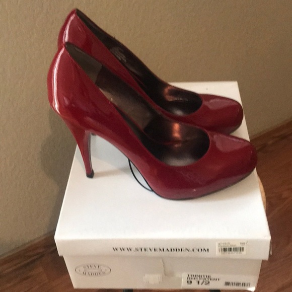 Steve Maddens- red high heels pumps - Picture 2 of 6